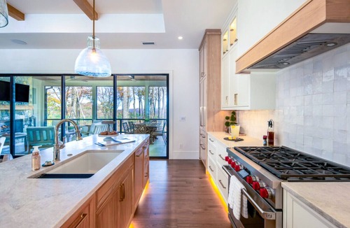 Cashiers House | Luxury Mountain Home Fireplace & Scenic Views