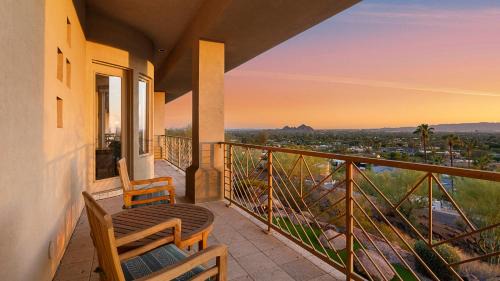 Copeland Hill Villa | Luxury on Camelback Mountain