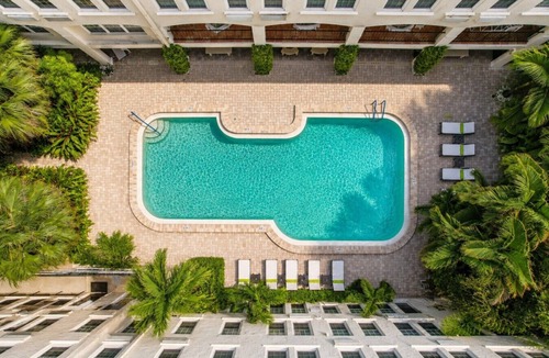 Palm Beach Condo | Luxury Palm Beach Escape with Private Terrace