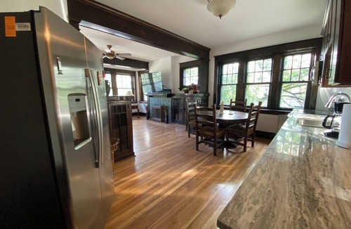 Point Breeze North Apartment | Luxury Point Breeze with Off-street Parking