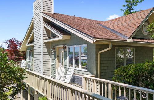 Edgecomb House | Mabel's Maine Studio on the River
