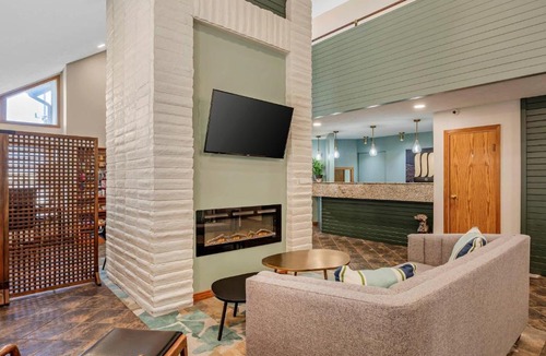 Springfield Hotel | MainStay Suites Springfield South - Battlefield Rd