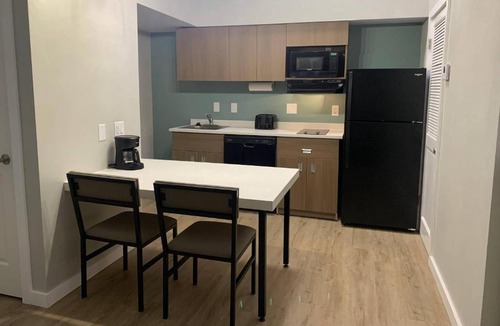 Springfield Hotel | MainStay Suites Springfield South - Battlefield Rd