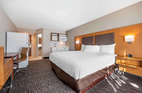 Springfield Hotel | MainStay Suites Springfield IL