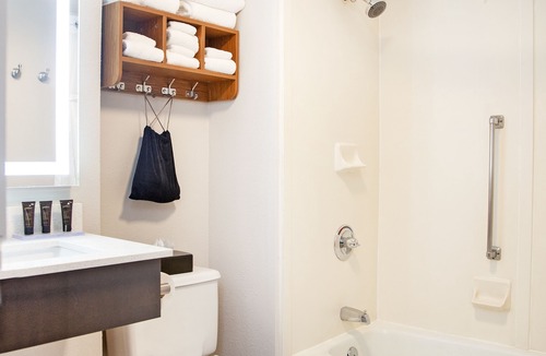Springfield Hotel | MainStay Suites Springfield IL