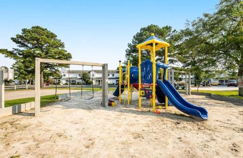Selbyville House | Mallard Lakes - 38082 Mockingbird Ln Unit #48