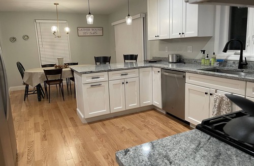 Kingston House | Maplewood Retreat: Nearby Kingston Lake | Monthly Stays