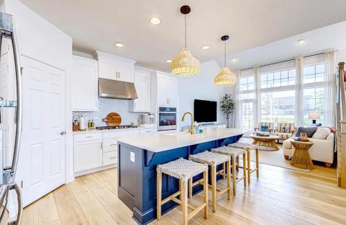 Cedar Neck House | Marlin Chase - 30266 Kona Dr