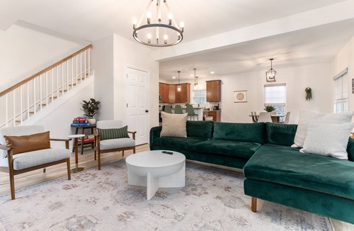 McGaheysville Ski Chalet | Massanutten Vacation! Family Home with 3 King Beds + Large Hot Tub