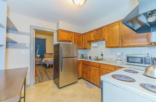 Downtown Albany House | Massive 5BD/4BA 3-Story Duplex @ Downtown Albany
