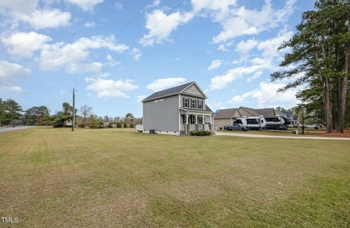 Willow Spring House | Master Room - Perfect for a getaway