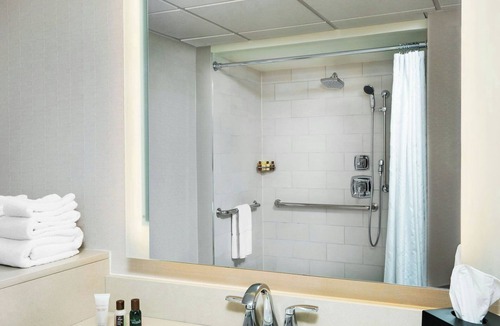 Pinch District Hotel | Memphis Riverline Hotel