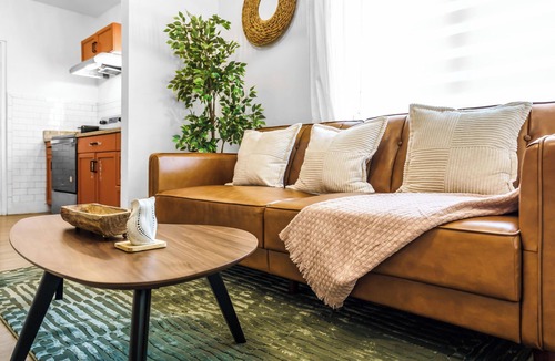 The Roads House | Miami+3BR+8 Guest +Near Cruise Port + Calle 8 +Brickell+South Beach+Free Parking