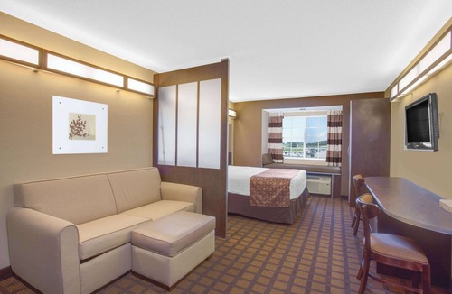 Harrisonburg Hotel | Microtel Inn & Suites by Wyndham Harrisonburg