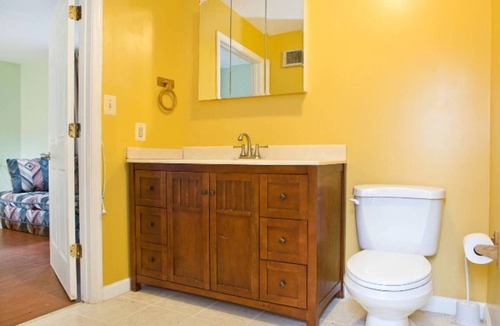 North Kensington Apartment | Mini patio suite own entrance