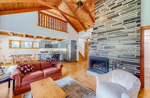 Franconia House | Mittersill Village Gem | House in Franconia with balcony, fireplace, & dogs ok