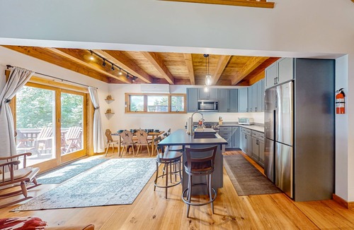 Franconia House | Mittersill Village Gem | House in Franconia with balcony, fireplace, & dogs ok