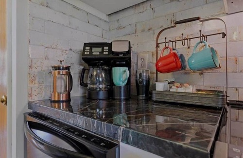 Pottstown House | Moder 1-StoryGem, Yard, Pet, & Peace