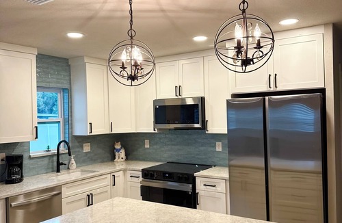 South Pinellas Community Council House | Modern 2 bedroom home two miles to Madeira beach.