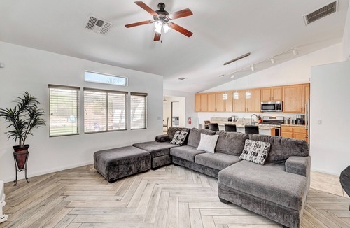 Green Valley House | Modern 5 Bedroom Private Home