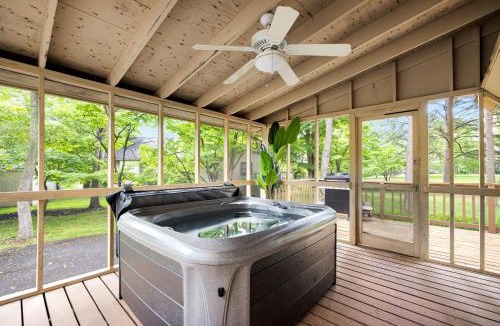 The Woods Ski Chalet | Modern chalet w hot tub, fire pit & pet-friendly