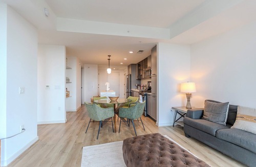 Capitol Hill Apartment | Modern Comfort | Spacious Apartments