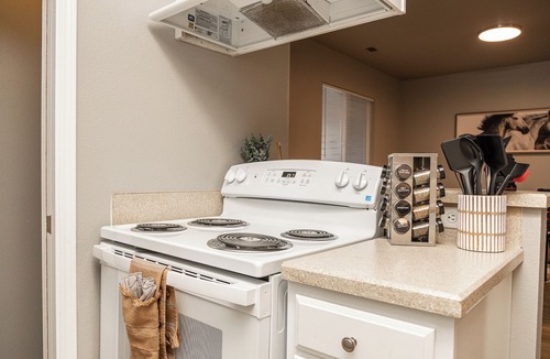 Veterans Park House | Modern Comfort with Western Flair – 3BR/2BA Townhome!