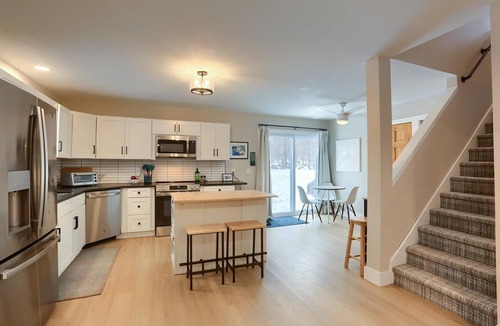 Lewisberry House | Modern & Cozy Ski Retreat .5 mi from Ski Roundtop, close to Messiah University