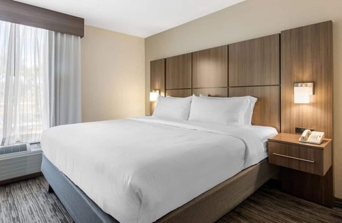 Tropic Hotel | Modern Family Escape| 2 Units | Pool Access | Near Brevard Zoo - 0.8 miles