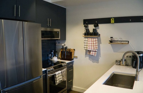 Silver Star Mountain Condo | Modern, ground-level studio suite just steps from your mountain adventures.