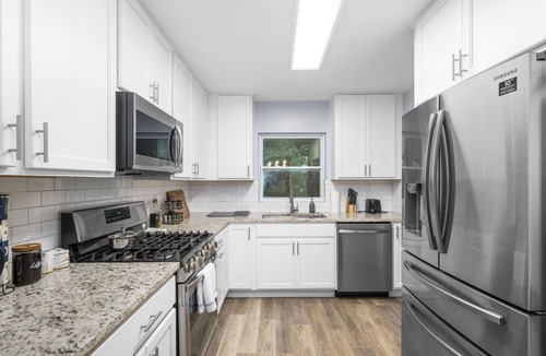 Gainesville House | Modern Home Near UF, Stadium - Private Gazebo, Pets!