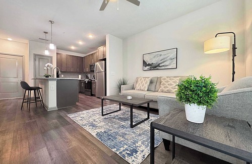 Clearwater Apartment | Modern Luxury 1BR Retreat in Clearwater