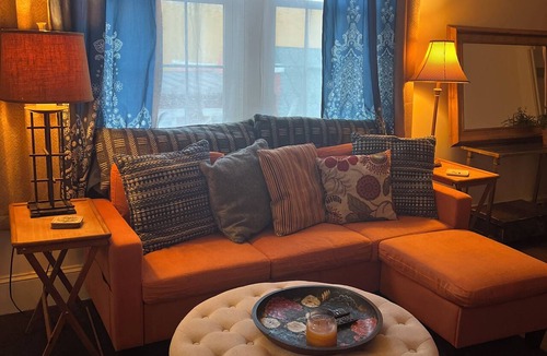 Winchester Apartment | Morocco Loft 2BR overlooking city walking mall