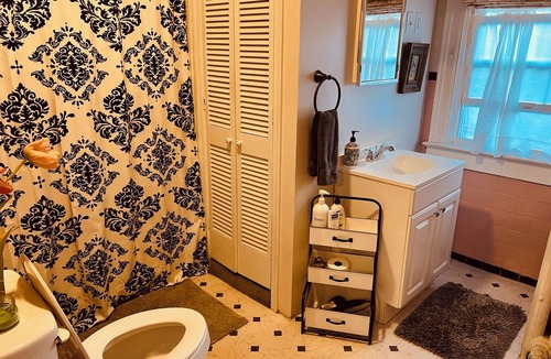 Winchester Apartment | Morocco Loft 2BR overlooking city walking mall