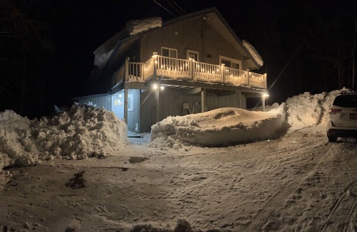 Wilmington Ski Chalet | Mount Snow Vermont - Ski - Snowboard - 6 miles