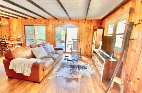 Blairsville Cabin | Mountain Creek Cabin VERY private 13 acres with trails, creeks. Bordering USNF!