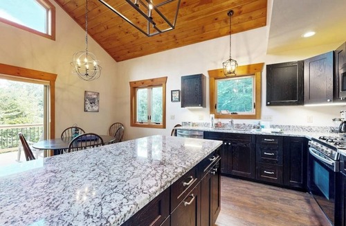 Conway House | Mountain getaway close to ponds, hiking & skiing perfect for outdoor enthusiasts