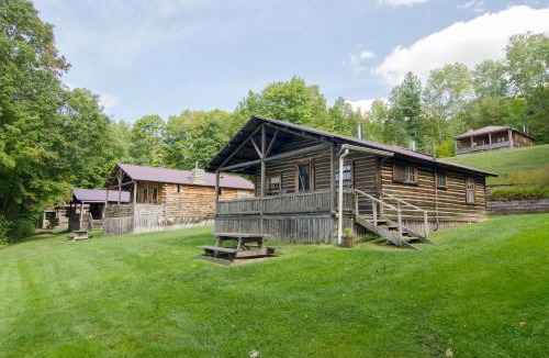 Westmore Hotel | Mountain Lake Cottages