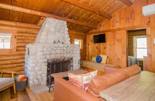 Westmore Hotel | Mountain Lake Cottages