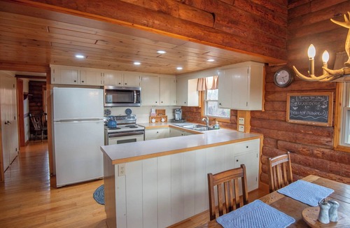 Lansing Cabin | Mountain Top Meadows | Explore 29 Private Acres | Soak in the Jacuzzi Hot Tub