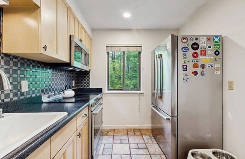 Waterville Valley House | Mountain Townhome w/pool access, private patio, walk to town