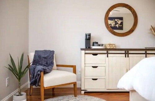 Mount Sidney House | Mountain Veiws, Hot Tub,Treehouse,Gameroom, Child playroom, pet friendly