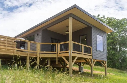 Steeles Tavern Cabin | Mountain View Cabin, Hot tub and on site Spa!