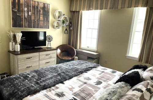 Hancock Apartment | Mountain View Suite Sleeps 4 Ski OnOff Jiminy Peak