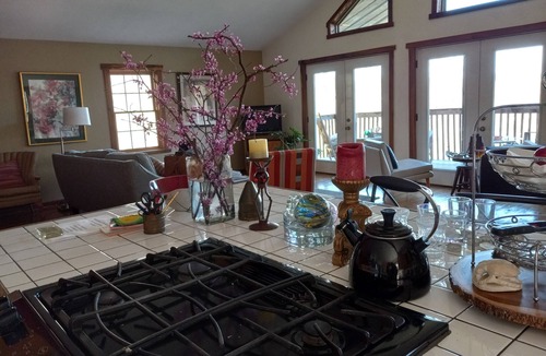Marshall House | Mountain Views, Rocking Chairs on the Porch, Families and Couples 2 Options.
