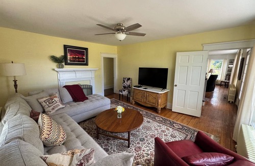 Hood House | Mountains, cows & serenity. Great for celebrations, birthdays & family events