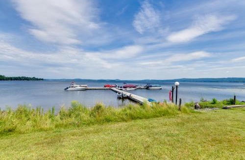 Newport Center House | Mtn Views & Pool Access: Lake Memphremagog Condo!