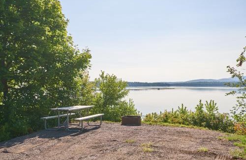 Trenton Resort | Narrows Too Camping Resort Cabin 6