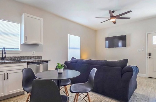 Rosita South Condo | Near Kickapoo Casino1-bedroom condo with AC in charming Eagle Pass