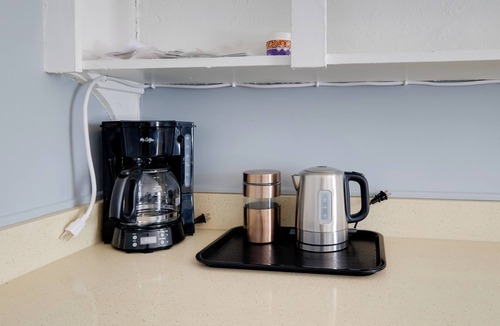 Hamilton Apartment | Near Loudoun Wine Trail: Apt w/Restaurant On-site